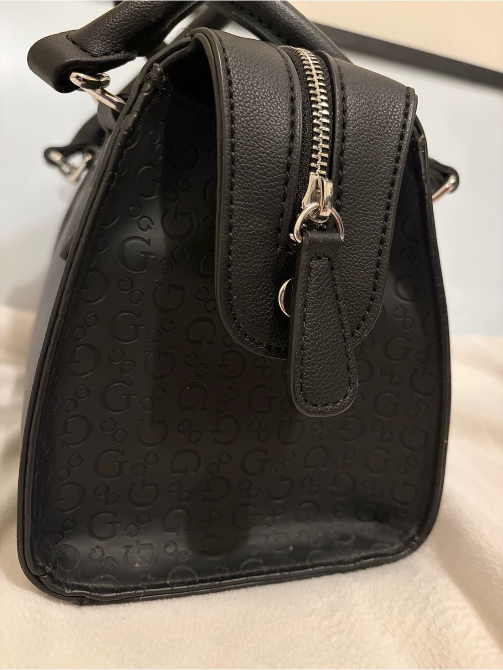 GUESS Black Embossed 4G Logo Structured Satchel Handbag With Silver Hardware - Picture 10 of 16